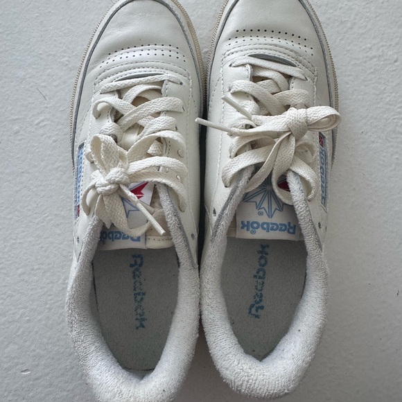 Reebok Cream and White Leather Sneakers - Picture 4 of 5